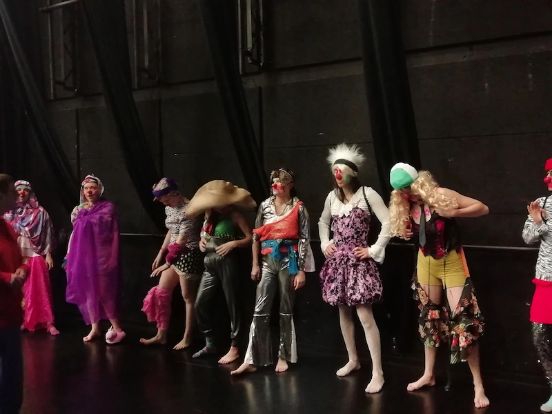 Atelier mensuel de clown & création de numéros